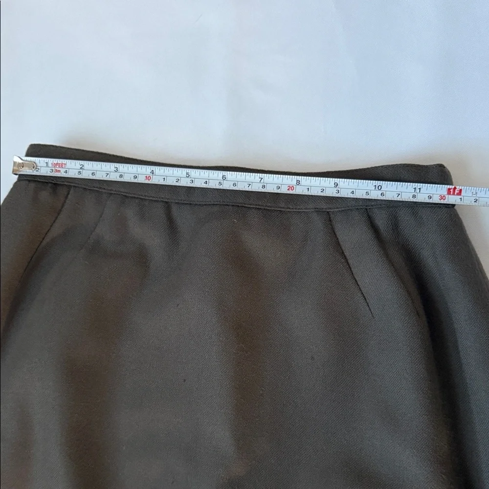 Luisa Spagnoli Elegant Olive Green Wool Pencil Skirt